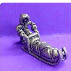 Pewter Eskimo